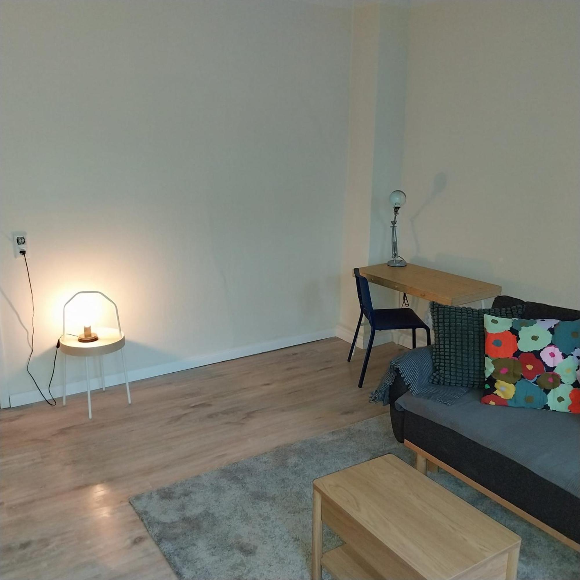 Grossraum-Apartments Mit 2Sz, Wz, Kueche, Smart-Tv, Parken, Etc Erfurt Rum bild