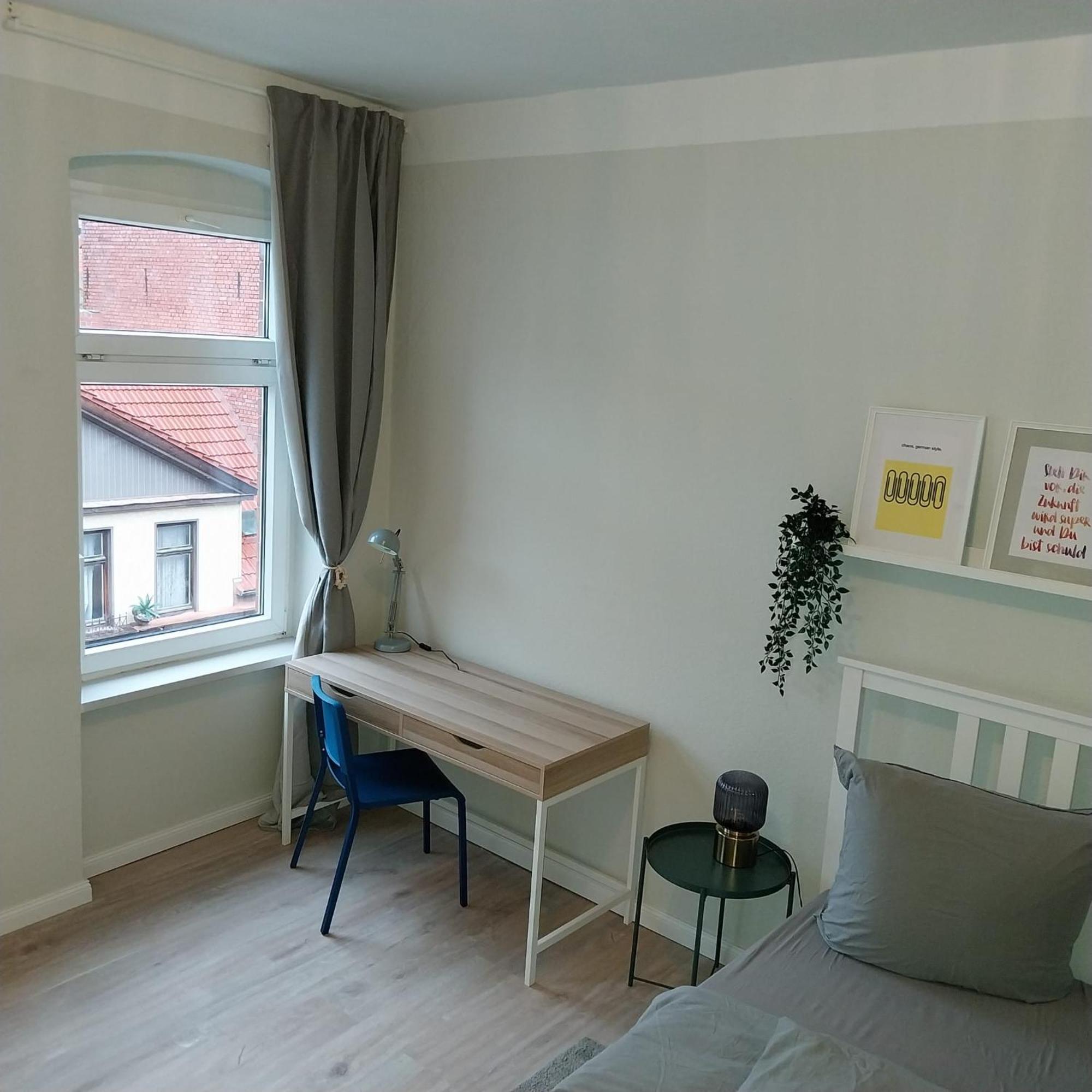 Grossraum-Apartments Mit 2Sz, Wz, Kueche, Smart-Tv, Parken, Etc Erfurt Rum bild
